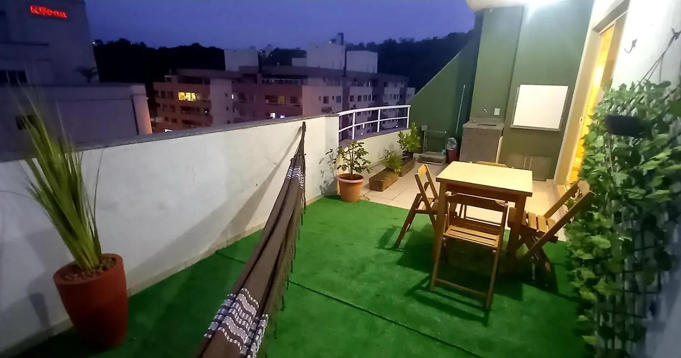 Apto Com Ampla Sacada Funcional Bem Situado Bombinhas